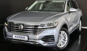 VW Touareg 3.0 TDI V6 4Motion full