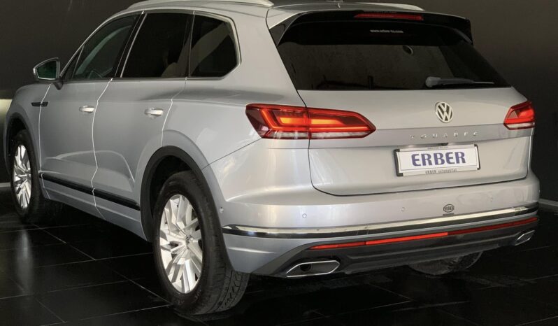 VW Touareg 3.0 TDI V6 4Motion full