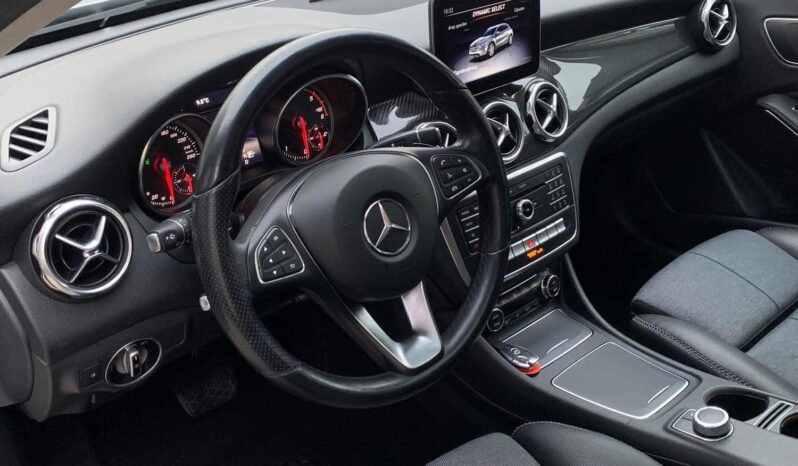 Mercedes Benz GLA 200d 2.2 PANORAM full